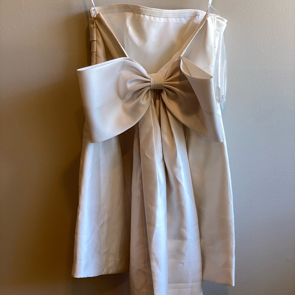 Alfred Sung Oversize Bow Back Strapless Mini Dress Size 8 Regular Ivory - Picture 6 of 12